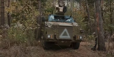 "Фабрика смерти":  в ВСУ рассказали, как ведет себя в бою бронемашина Bushmaster (видео)