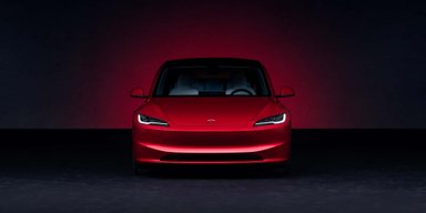 Электромобиль Tesla Model 3 получил инновационный капот с защитой пешеходов (фото)