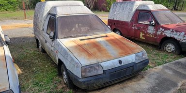 У інтернеті показали маловідомий серійний електромобіль Skoda 90-х (фото)