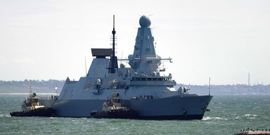 Defender в Черном море. Как связаны маневры британского эсминца, заявления Меркель и будущее Европы