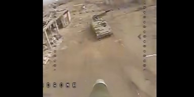 Самоходка "Гиацинт" ВС РФ оказалась "крепким цветком": САУ сожгли с четвертого раза (видео)