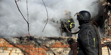 ВС РФ ударили FPV-дронами по Константиновке: ранены полицейские, спасатели и начальник ГВА (видео)