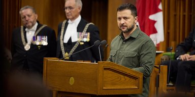 "Вопрос не актуален". Зеленский назвал пять препятствий для проведения выборов в Украине