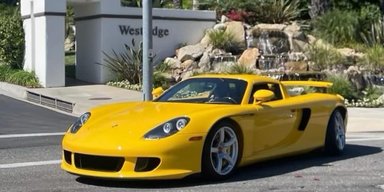 ДТП на $1,5 мільйона: знаменитий суперкар Porsche розбили і кинули просто на вулиці (фото)