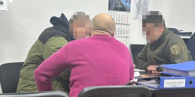 На Тернопольщине командир выплачивал бойцу "боевые" за ремонт дома дочери