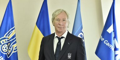 "Ударил мою жену в грудь": экс-тренер "Динамо" Михайличенко прокомментировал избиение сантехника
