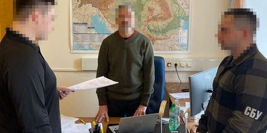 Збитки на 80 млн гривень: два ексдепутати в Одесі вкрали 32 баржі, — СБУ (фото)