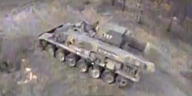 Бійці 126 бригади ТРО FPV-дронами знищили російську БРЕМ на Херсонщині (відео)
