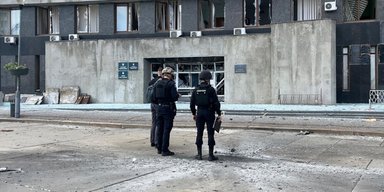 Росіяни атакували будівлю Сумської ОДА дроном, є постраждалі: подробиці (фото)