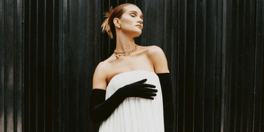 Рози Хантингтон-Уайтли украсила обложку чешского Vogue (фото)