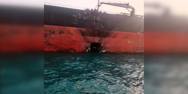 Иран впервые использовал морской дрон для удара по танкеру: кадры попадания (видео)