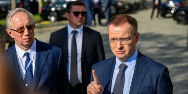 "Какой-то историк": РФ опозорилась в Стамбуле на встрече с Украиной, отправив Мединского, – Рютте
