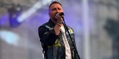 Скандальне розлучення та таємна кохана: як зараз живе лідер гурту "СКАЙ"