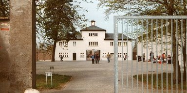 В Германии будут судить 98-летнего бывшего охранника нацистского концлагеря, – СМИ