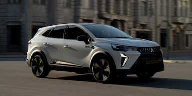 Французький японець: Mitsubishi відродила знамениту сімейну модель у новому форматі (фото)