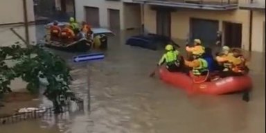 Повінь в Італії: у Тоскані загинули п'ятеро людей (відео)