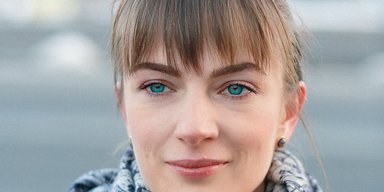Белые волки бегут по Грушевского и разгоняют "Беркут"