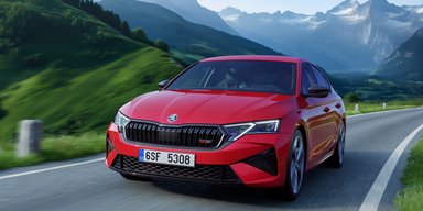 Найпотужніша і найшвидша Skoda Octavia надійшла у продаж: подробиці та ціни (фото)