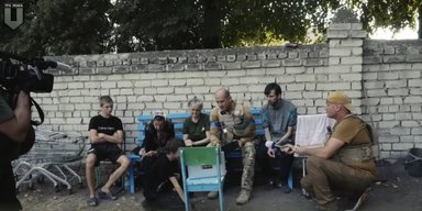 Жителям Суджи показали фильм о зверствах российской армии (видео)