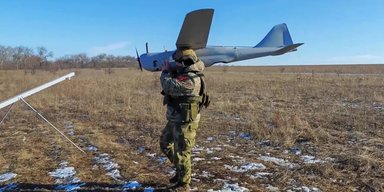 ВС РФ модернизировали разведывательный дрон "Орлан", чтобы запускать с него FPV, — Business Insider