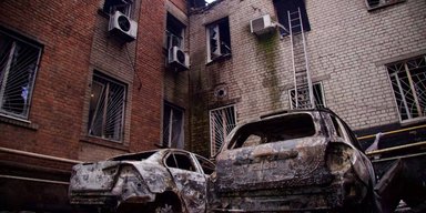 Массированный обстрел Днепра: в городе повреждены дома, есть тяжелые пострадавшие (фото)