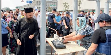 Крестный вход. Как Московский патриархат по Киеву ходил