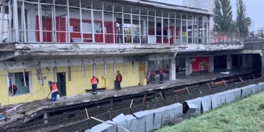 После удара РФ по метро в Киеве на остановках выстроились очереди: как курсируют поезда и автобусы