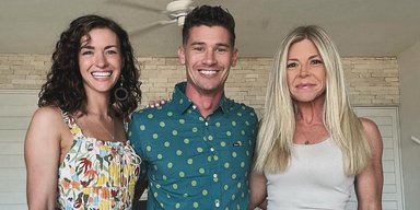 Две девушки на одного мужчину: необычная семья рассказала, как живет вопреки мнению людей