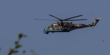 3 кілометри від кордону: над селом у Польщі помітили військові гелікоптери Білорусі (фото)