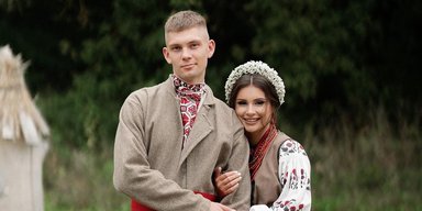 Участник группы Kalush Orchestra женился и показал фото со свадьбы в украинских костюмах