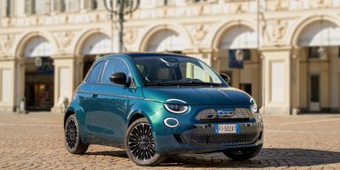 Незвичні двері та витрата 5,3 л на 100 км: FIAT випустив недороге міське авто (фото)