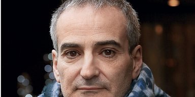 Вечный мальчик. Как французский режиссер Оливье Ассаяс обманывает время