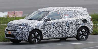 Найдешевший електрокросовер Opel помітили під час випробувань (фото)