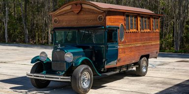 Один из старейших в мире: на аукцион выставили винтажный автодом 1928 года (фото)