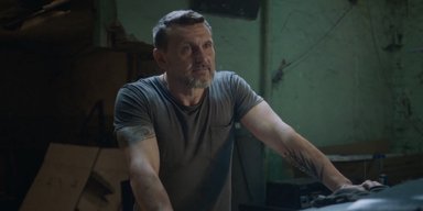 Не актер: герой ролика бригады "А моя в Азове" оказался отцом известной военной (видео)