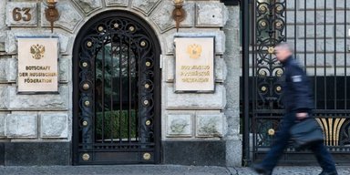 Тратит сотни тысяч евро: РФ пытается всеми силами восстановить шпионскую сеть в ЕС