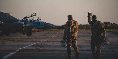 Первые украинские летчики F-16 завершат обучение уже в мае, — ВВС США