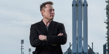 Очень богатый, но пока не триллионер: почему Илон Маск пока не может получить новый статус