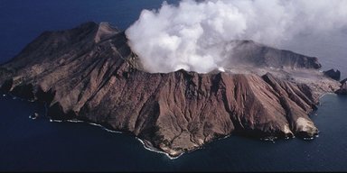 Учені реконструювали виверження вулкана 1650 року: розкрито таємницю народженого ним цунамі
