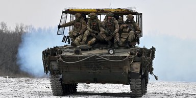 Застряли в 70-х прошлого века: российский военкор раскритиковал бронетехнику ВС РФ (видео)