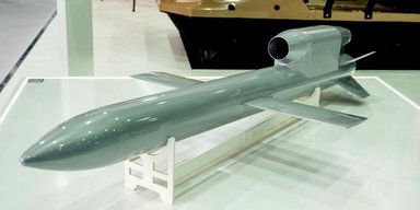 "Дальнобойное и очень мощное": Шмыгаль подтвердил серийный запуск новейшего украинского оружия