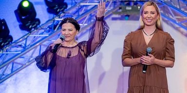 "Спочатку навіть не хотіла": Тоня Матвієнко вперше виконала пісню мами після її смерті (відео)