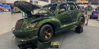 Старий Chrysler PT Cruiser перетворили на потужний спорткар з двигуном V8 (фото)