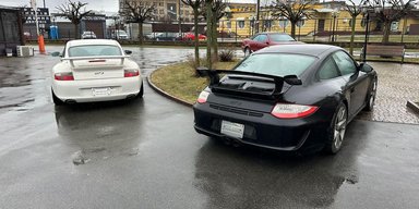 В Україну привезли рідкісні колекційні спорткари Porsche (фото)