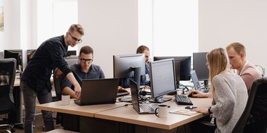 Заробітки українського IT-сектору суттєво знижуються, — дослідження