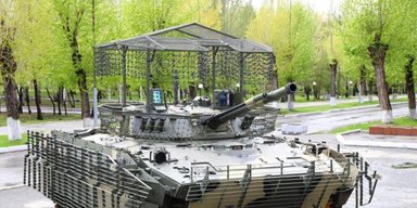 Войска РФ получили партию модернизированных БМД-4М и БМП-3: чем оснастили машины