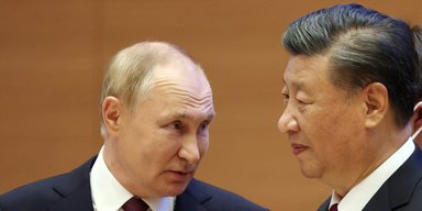 Китай поки що не постачає зброю Росії, але підтримка російського ВПК тривожить, — Блінкен