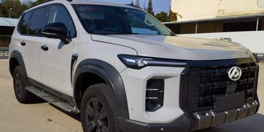 Розсекречений недорогий британський конкурент Toyota Land Cruiser із багатим оснащенням (фото)