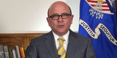 США назначили наблюдателя за предоставленными средствами Украине: кто такой Роберт Сторч