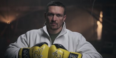 "Він один з найвеличніших": ексчемпіон UFC Джонс назвав умови бою з Усиком